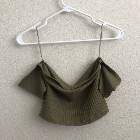 Kendall & Kylie top - Picture 1 of 3